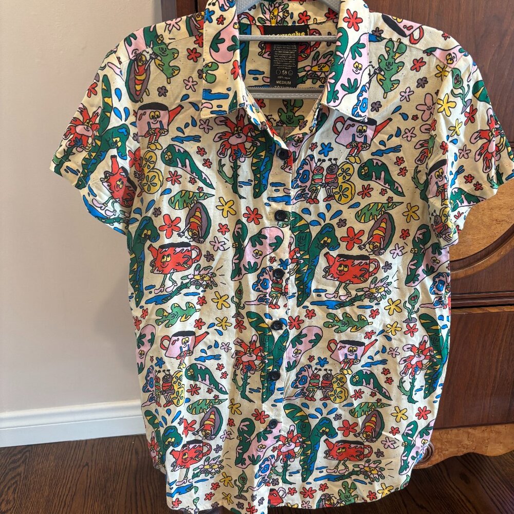 Nooworks Printed Short-Sleeve Button Down Shirt – Size Medium